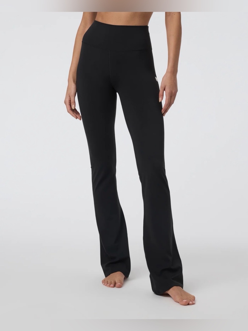 Vuori AllTheFeels Slim Flare - Picture 2 of 8